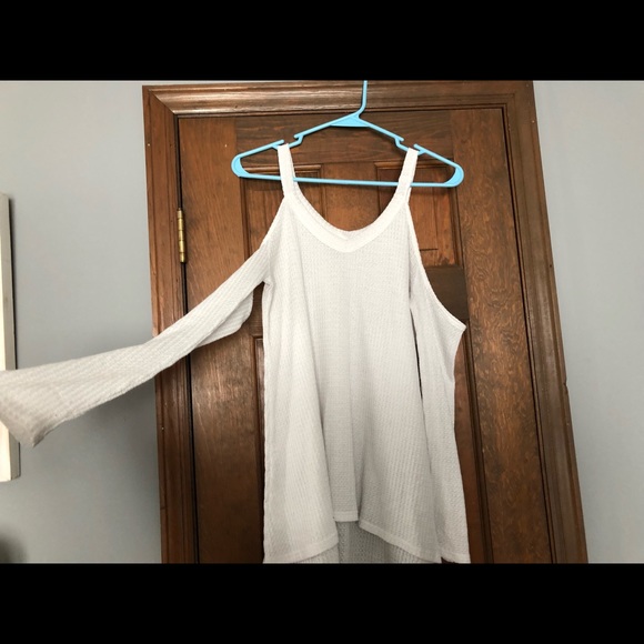 Top - Picture 2 of 2